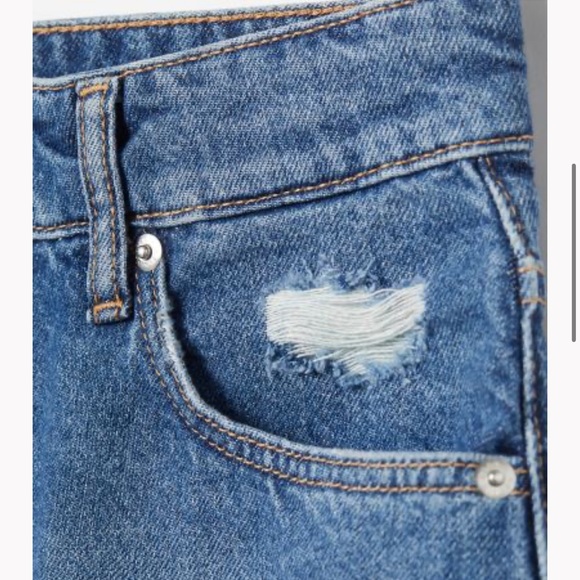 Ultra High Waisted Mom Shorts - Picture 2 of 8